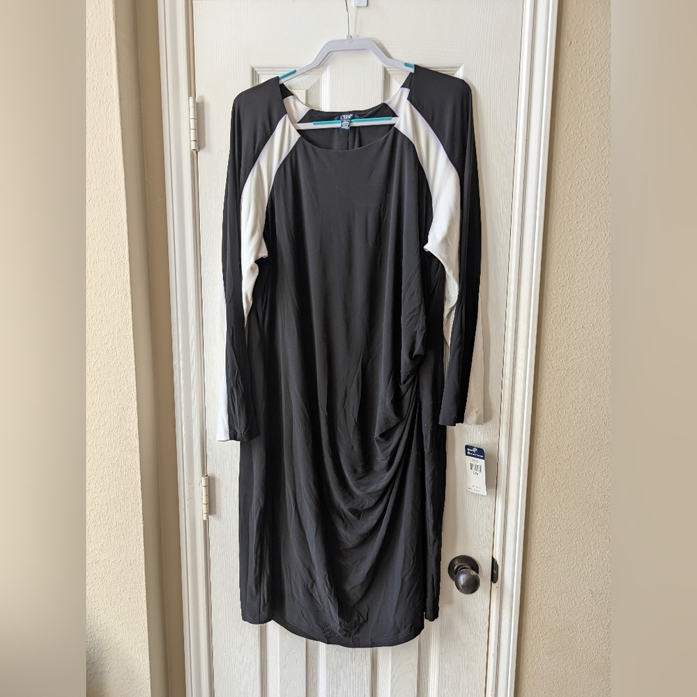 Chaps Black and White Long Sleeve Dress